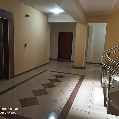 Nimi *